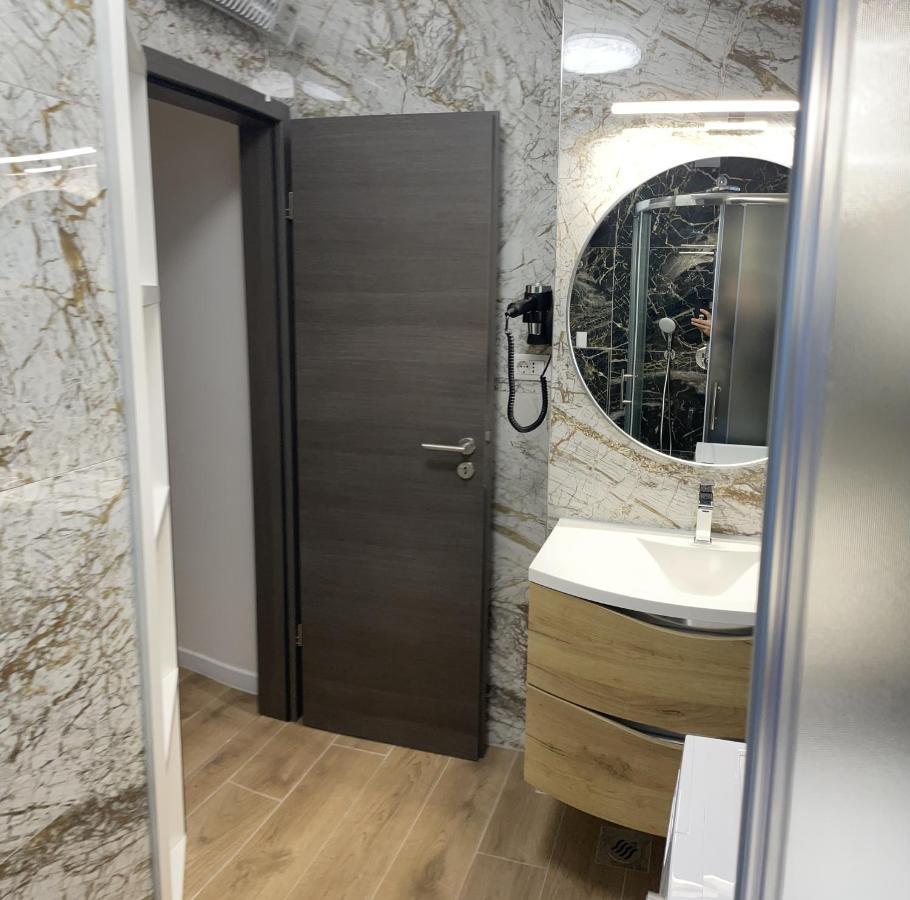 Luxury Town Center Apartments ザダル エクステリア 写真